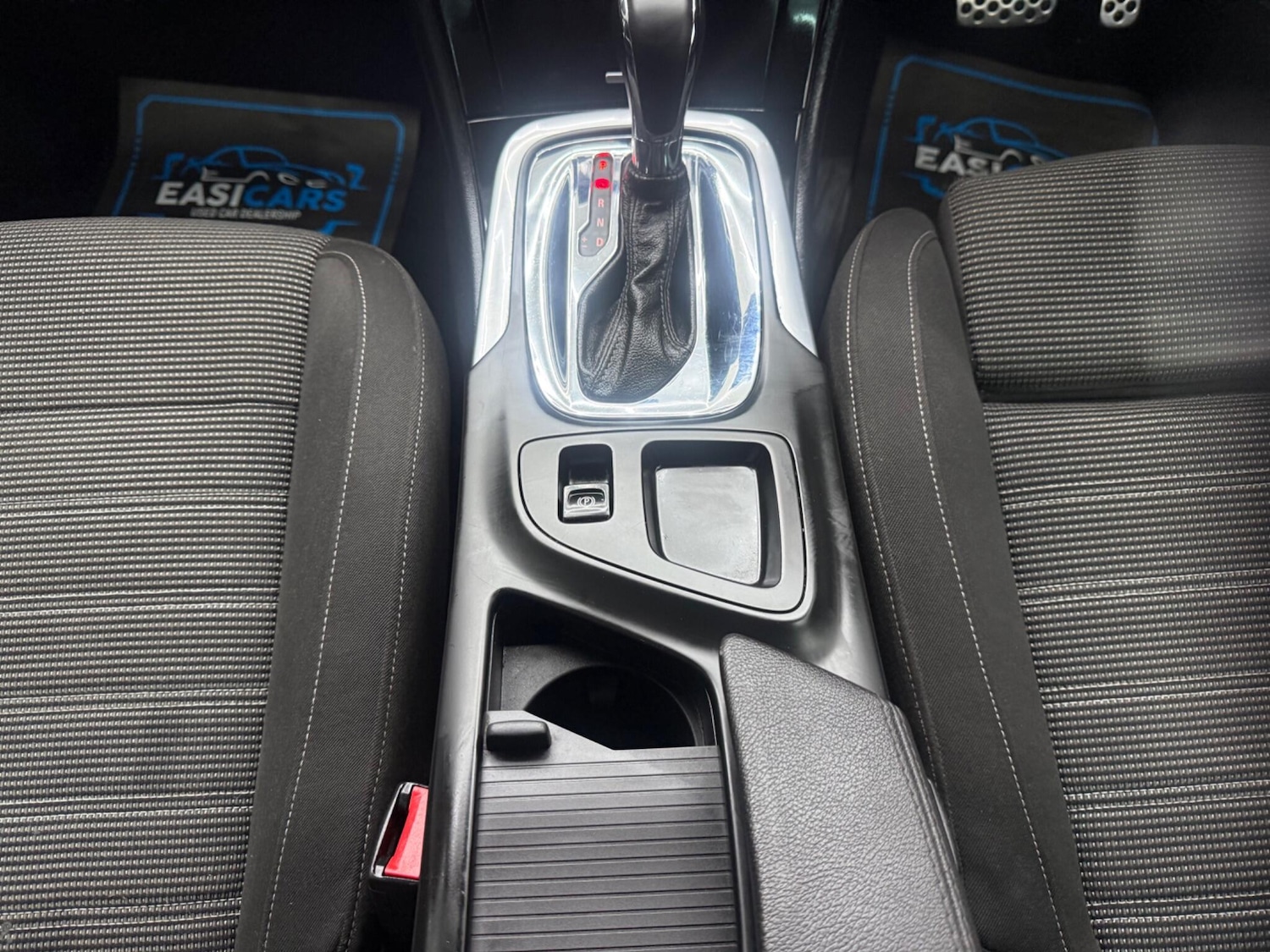 Used Vauxhall Insignia 2015 for sale - 77320881: Photo 30