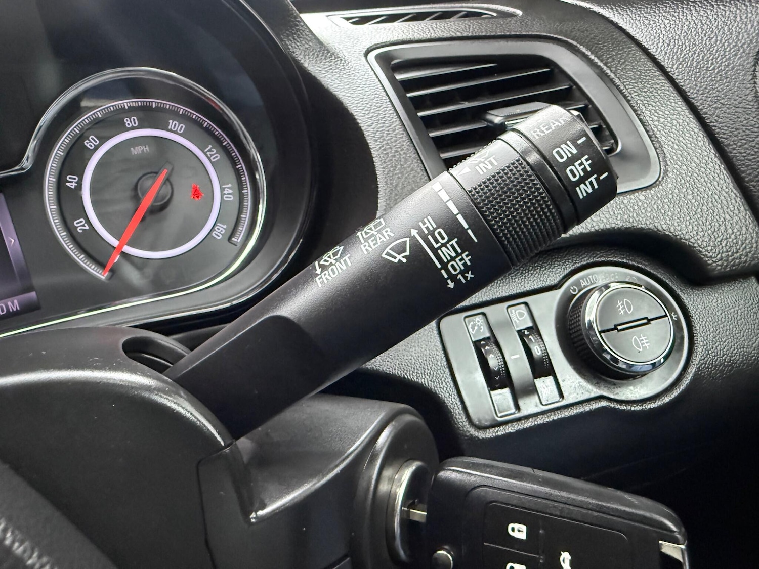 Used Vauxhall Insignia 2015 for sale - 77320881: Photo 36