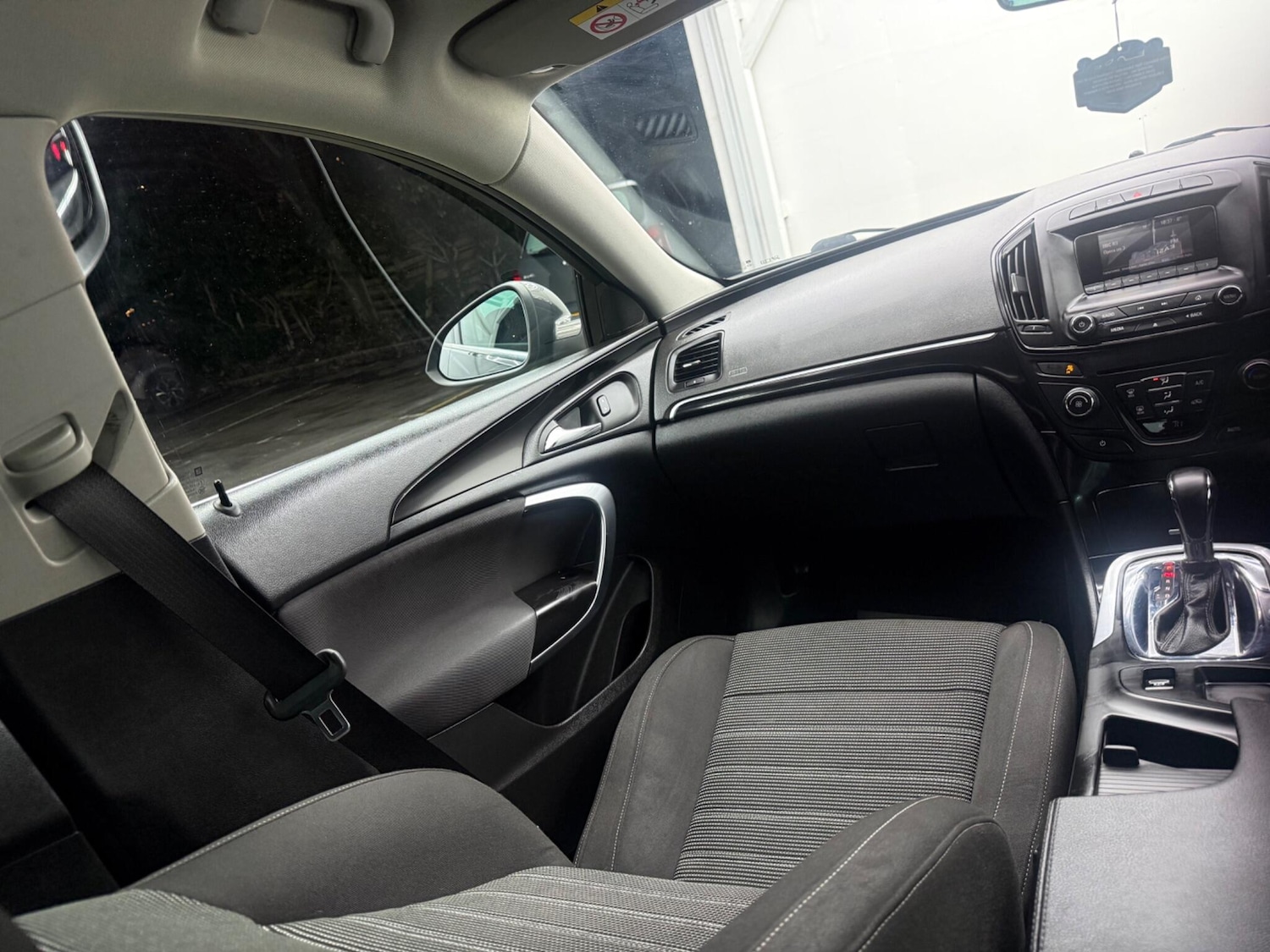 Used Vauxhall Insignia 2015 for sale - 77320881: Photo 37