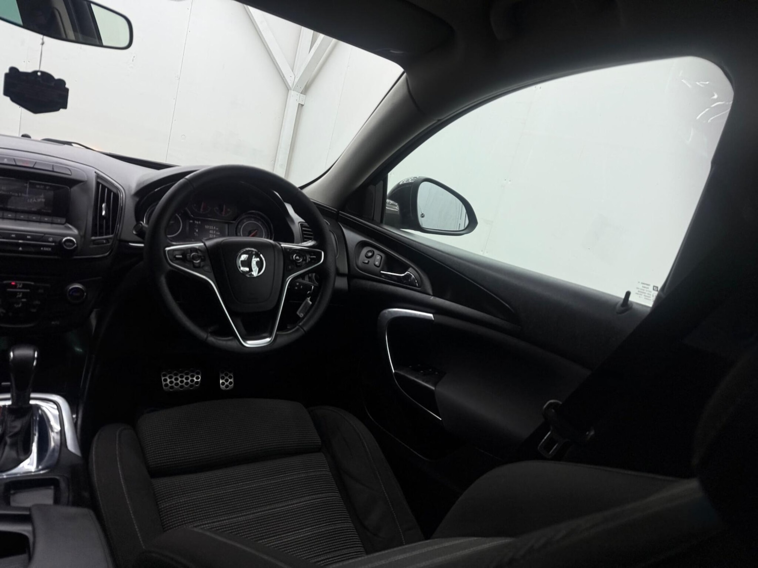 Used Vauxhall Insignia 2015 for sale - 77320881: Photo 38