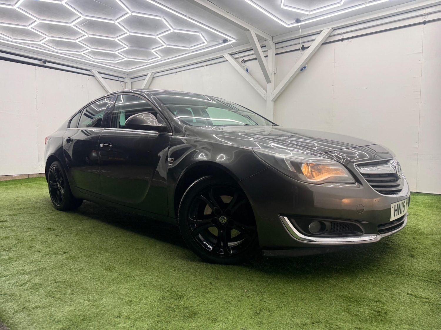 Used Vauxhall Insignia 2015 for sale - 77320881: Photo 4