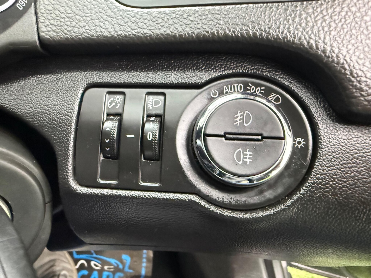 Used Vauxhall Insignia 2015 for sale - 77320881: Photo 41