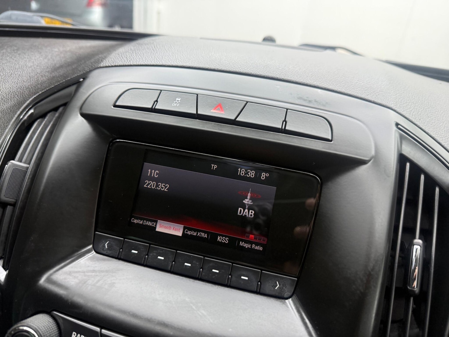 Used Vauxhall Insignia 2015 for sale - 77320881: Photo 43