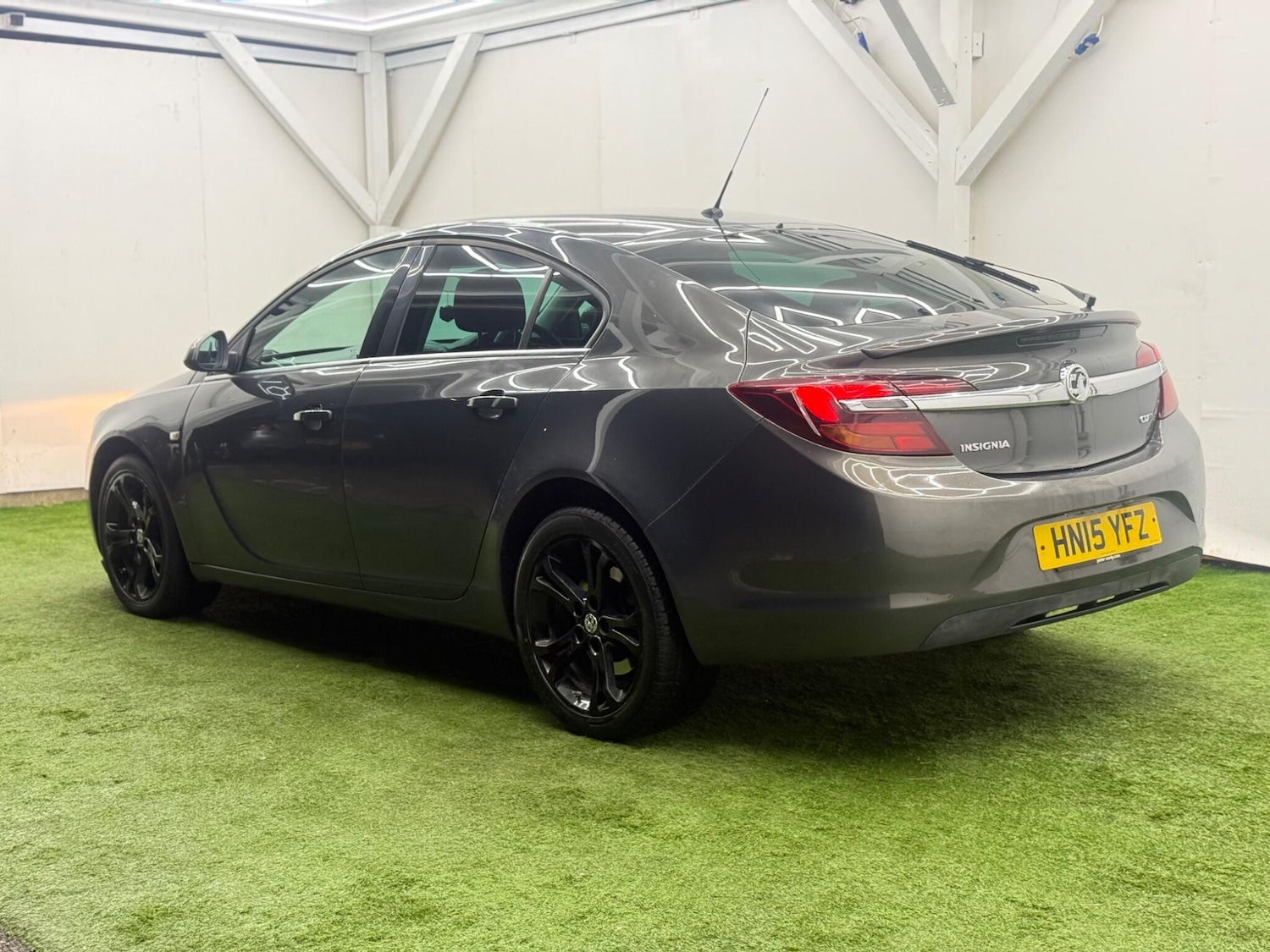 Used Vauxhall Insignia 2015 for sale - 77320881: Photo 9
