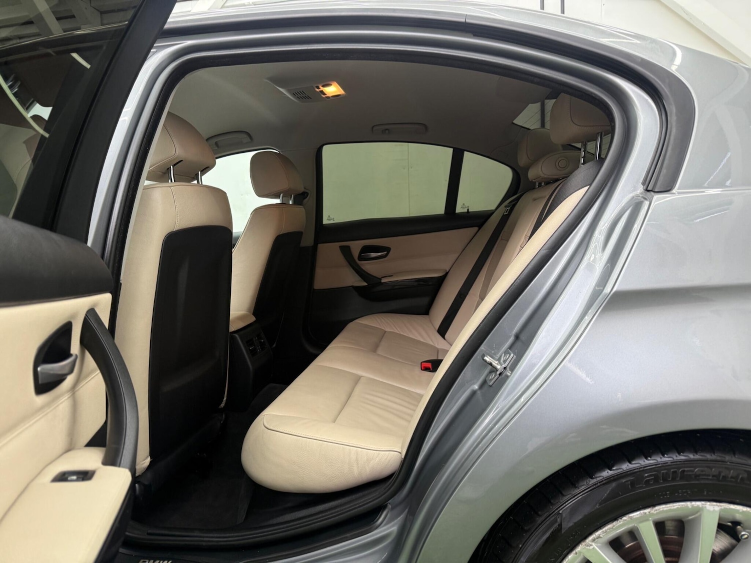 Used BMW 3 Series 2009 for sale - 77549684: Photo 22