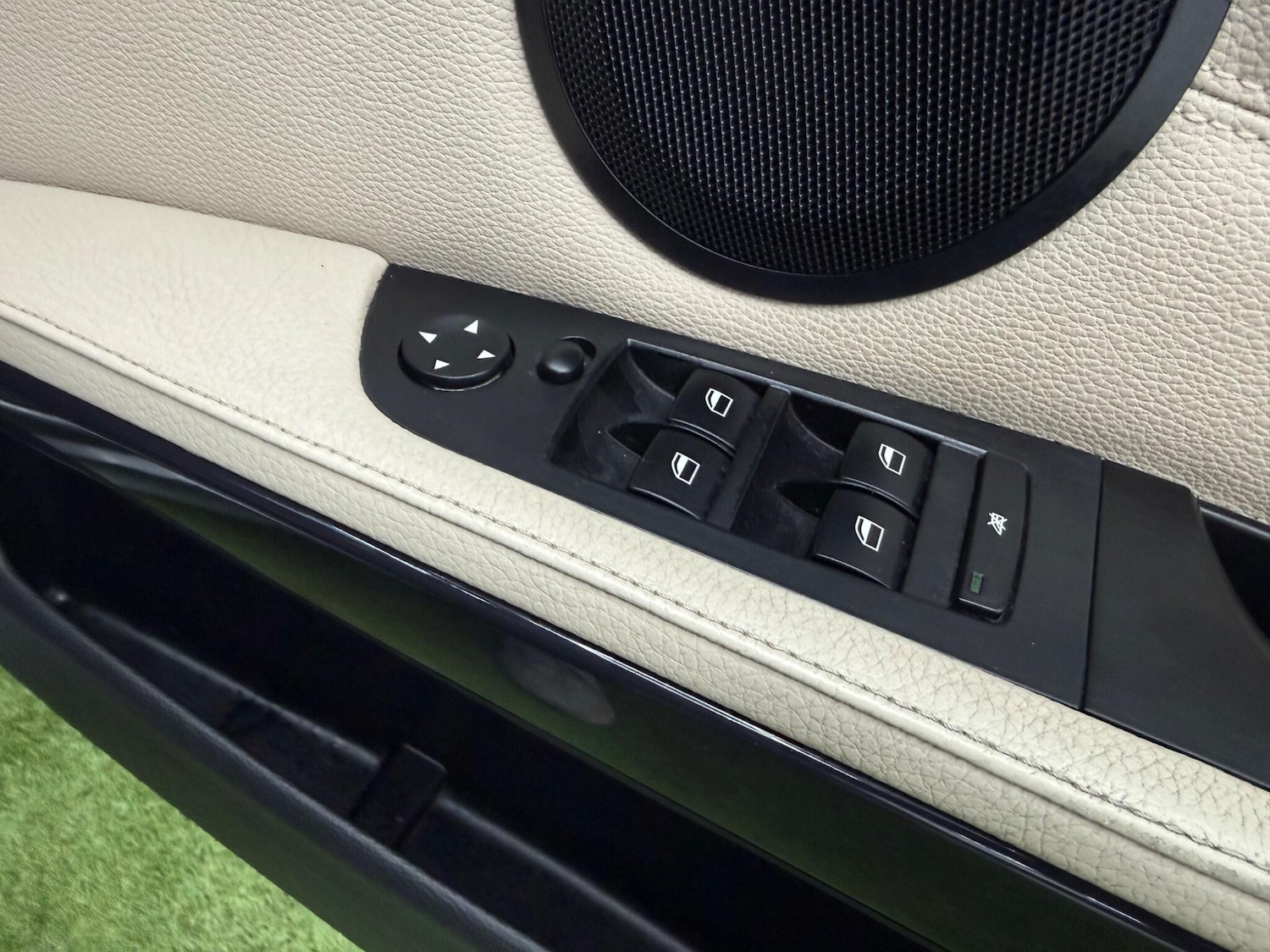 Used BMW 3 Series 2009 for sale - 77549684: Photo 40