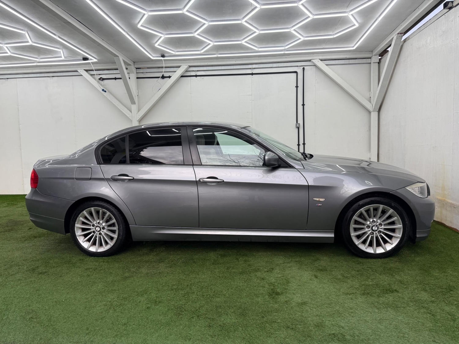 Used BMW 3 Series 2009 for sale - 77549684: Photo 5