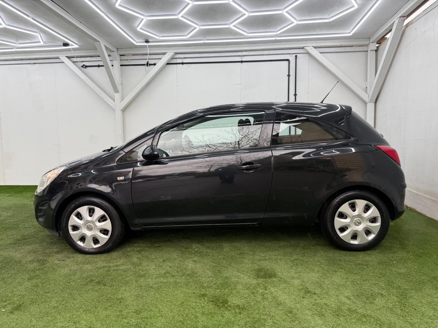 Used Vauxhall Corsa 2012 for sale - 78048109: Photo 10