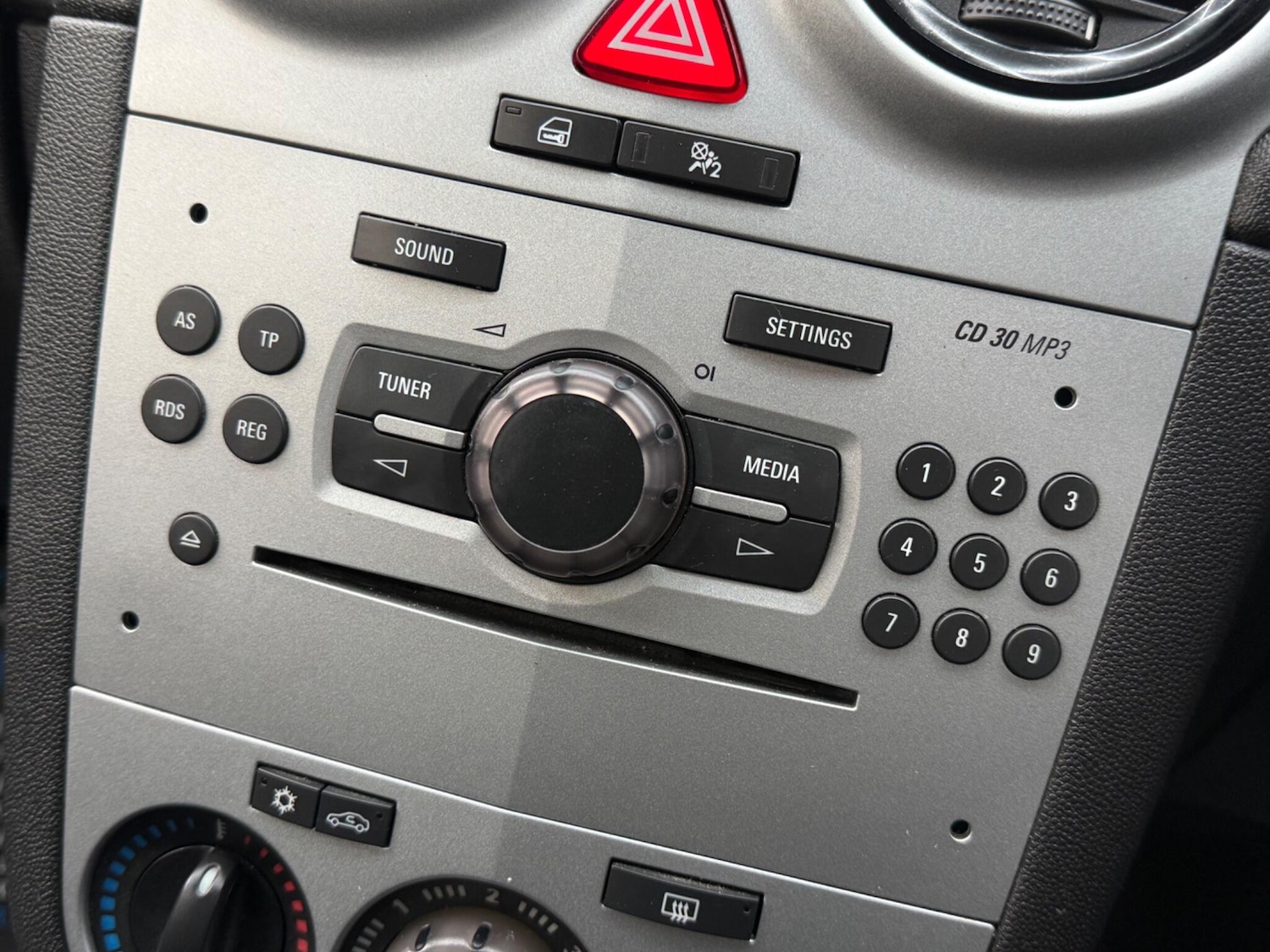 Used Vauxhall Corsa 2012 for sale - 78048109: Photo 46