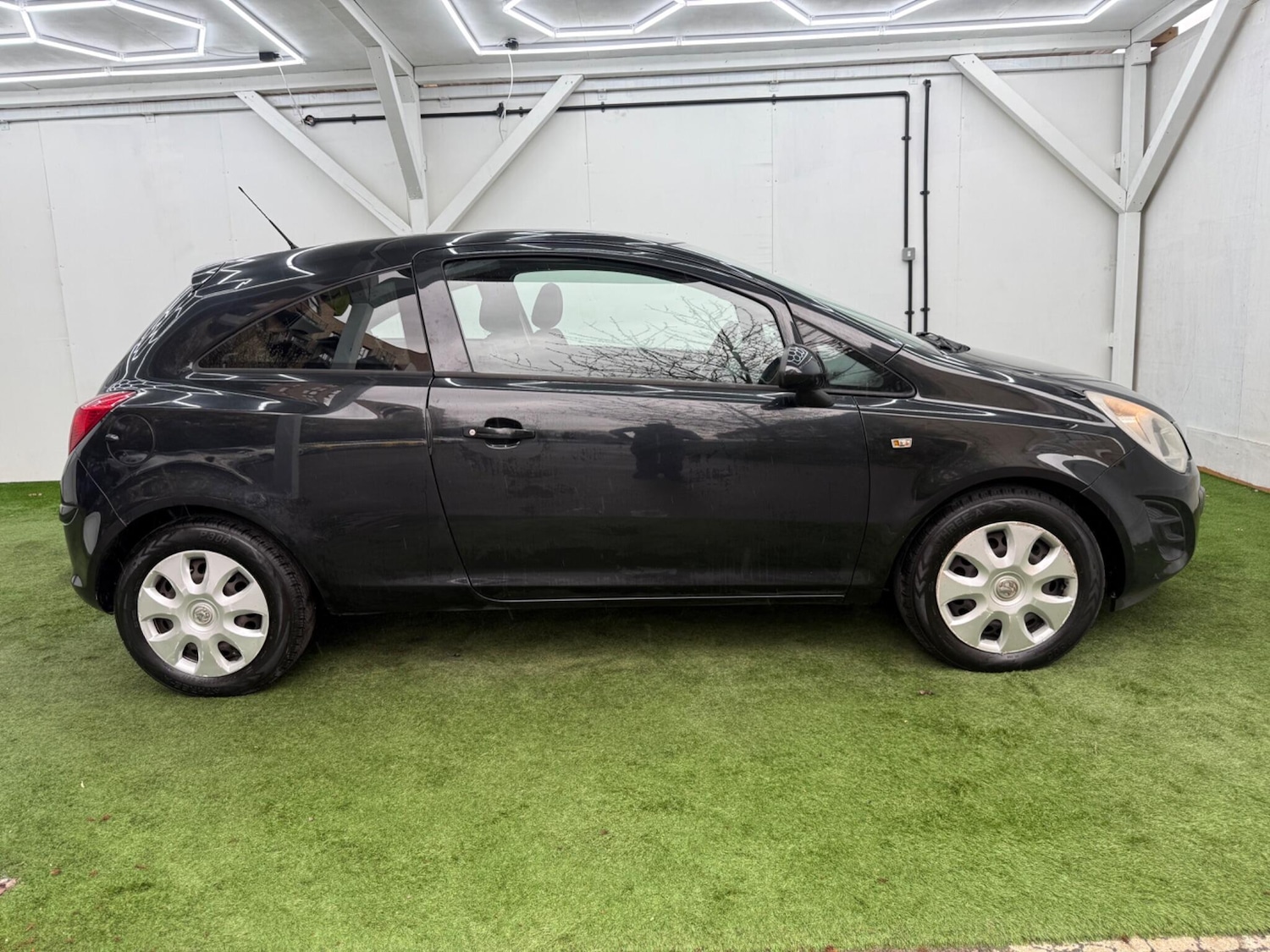 Used Vauxhall Corsa 2012 for sale - 78048109: Photo 5