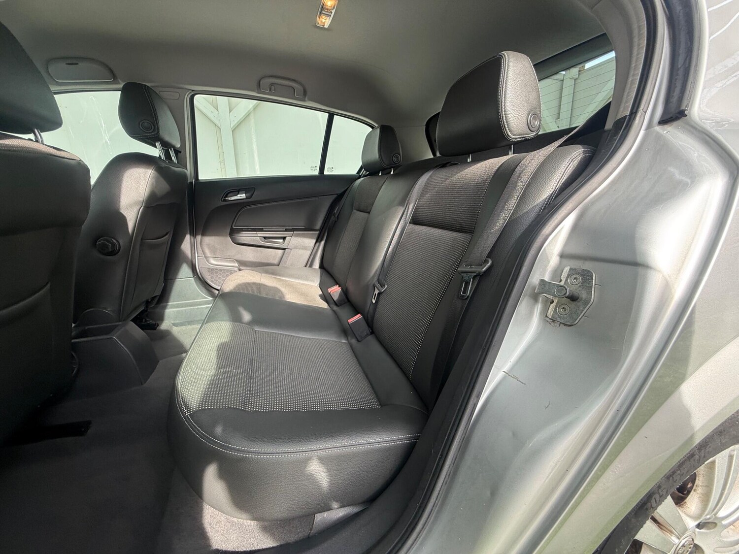 Used Vauxhall Astra for sale - 77495891: Photo 24