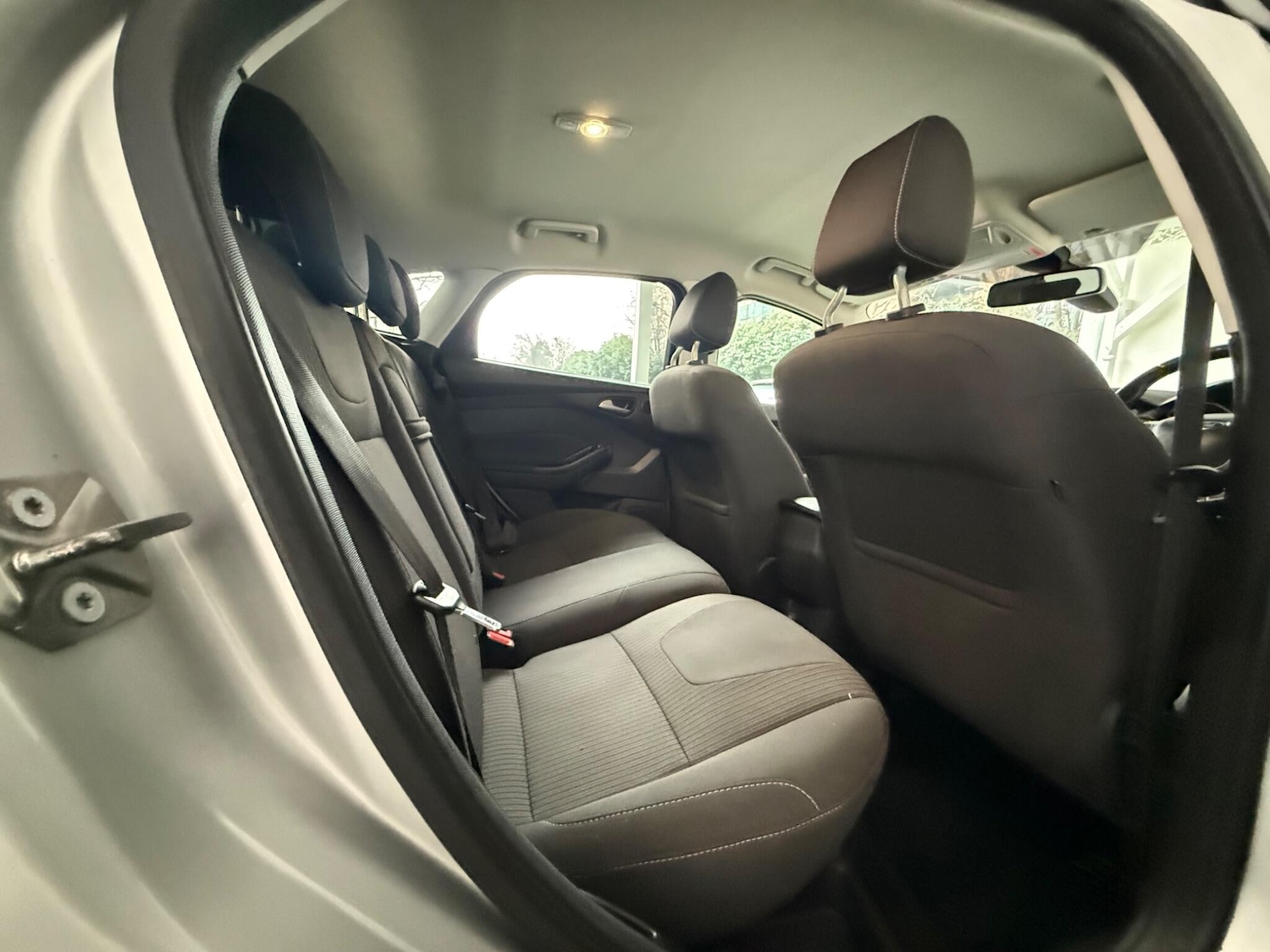 Used Ford Focus 2012 for sale - 77082083: Photo 19