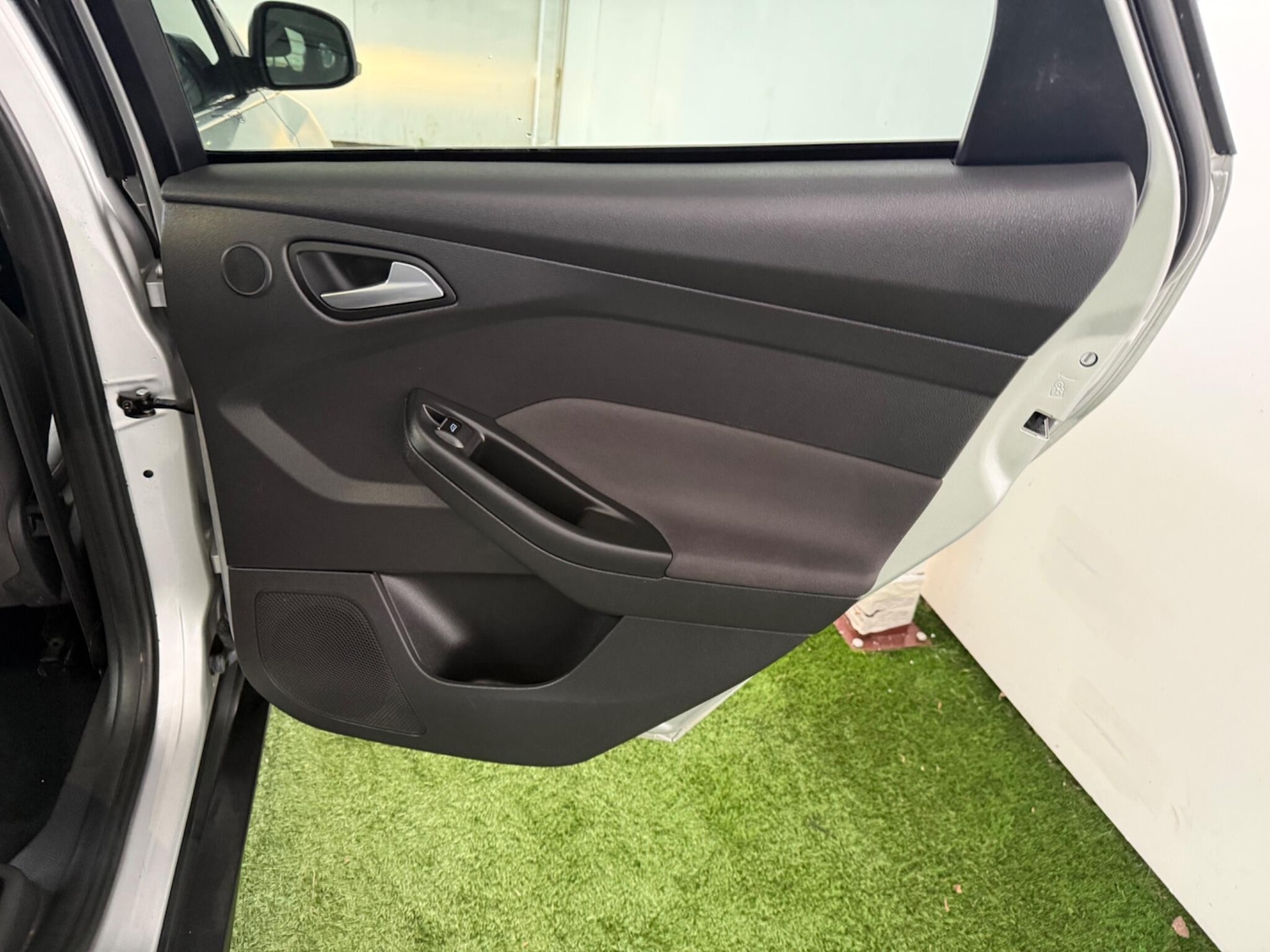 Used Ford Focus 2012 for sale - 77082083: Photo 21