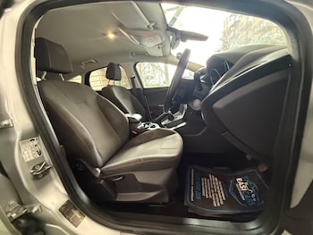 Used Ford Focus 2012 for sale - 77082083: Photo