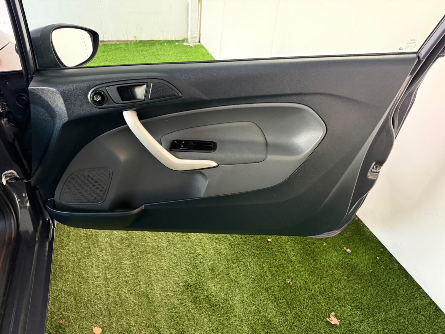 Used Ford Fiesta 2011 for sale - 77074908: Photo 19