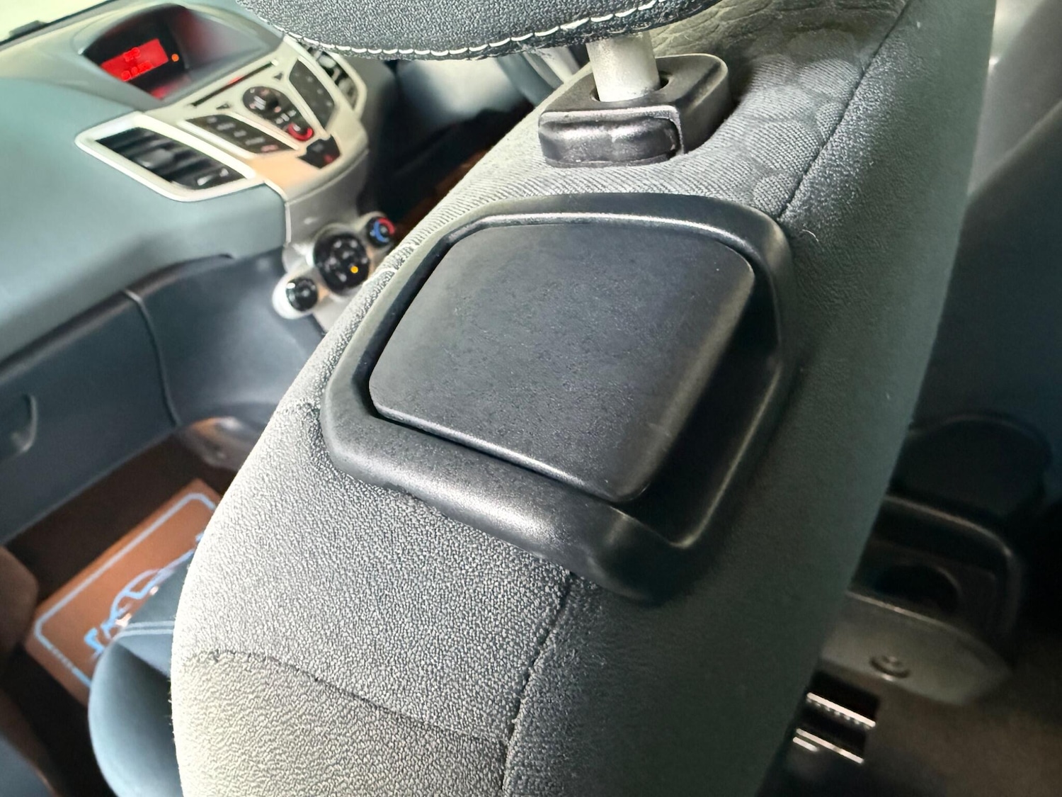 Used Ford Fiesta 2011 for sale - 77074908: Photo 22