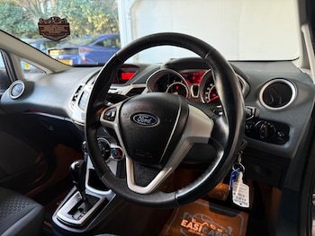 Used Ford Fiesta 2011 for sale - 77074908: Photo