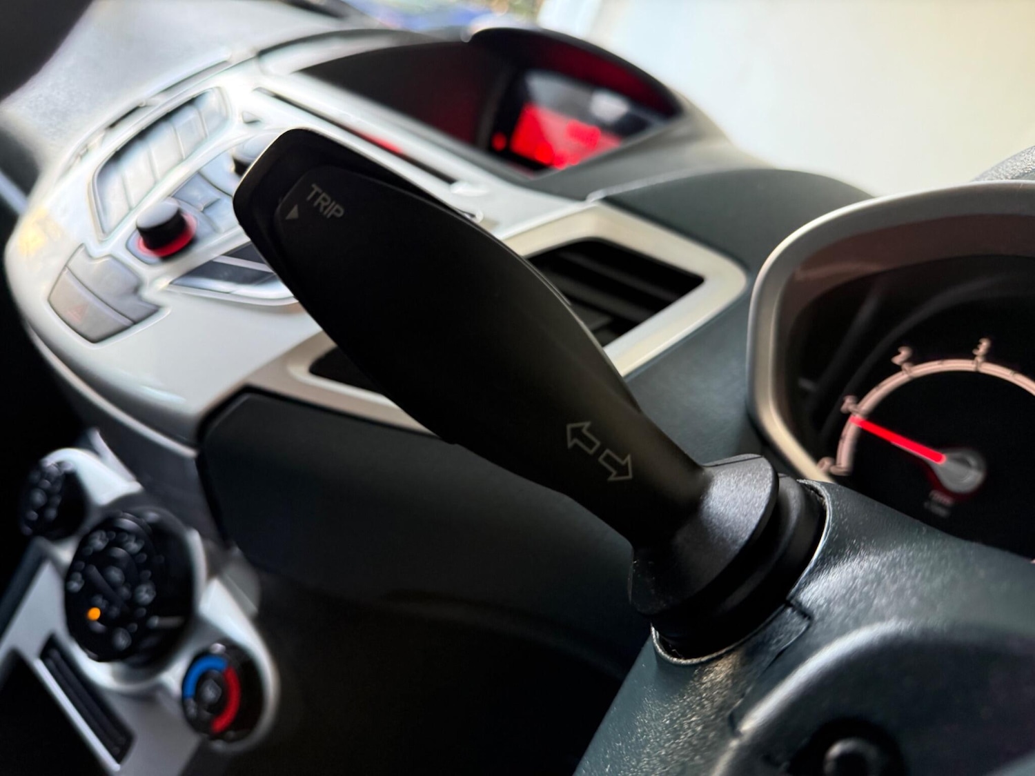 Used Ford Fiesta 2011 for sale - 77074908: Photo 32