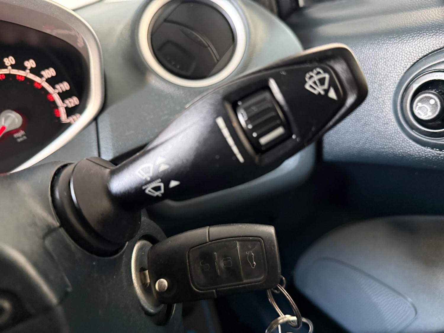 Used Ford Fiesta 2011 for sale - 77074908: Photo 33