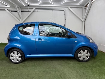Used Toyota AYGO 2010 for sale - 78535151: Photo