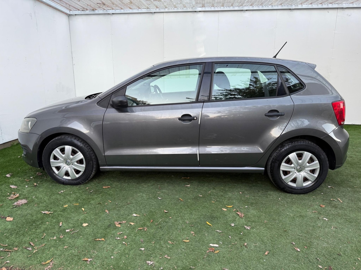 Used Volkswagen Polo 2011 for sale - 76377497: Photo 10