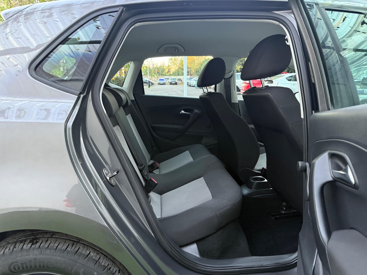 Used Volkswagen Polo 2011 for sale - 76377497: Photo 18