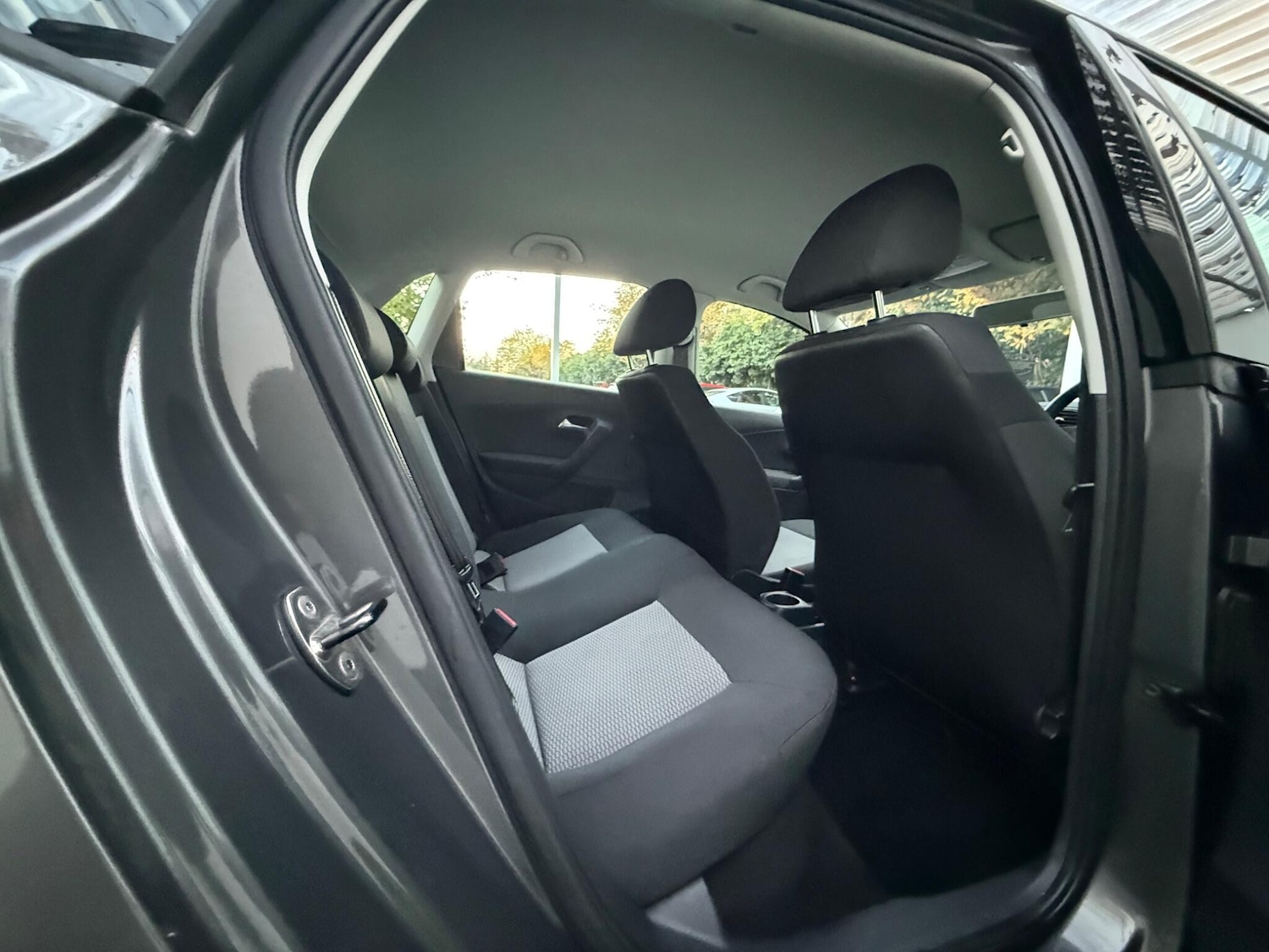 Used Volkswagen Polo 2011 for sale - 76377497: Photo 19