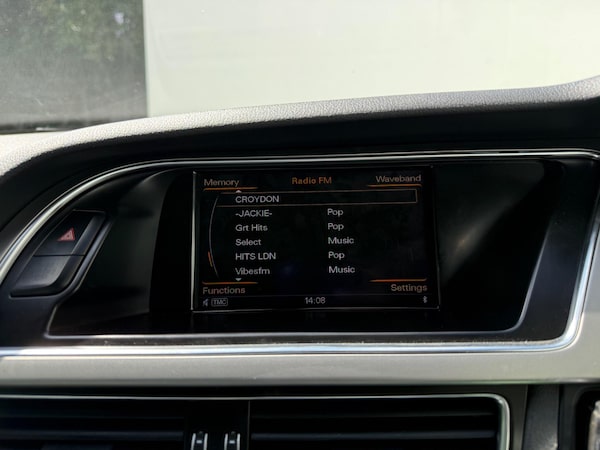 Used Audi A5 Cabriolet 2012 for sale - 75544199: Photo 46