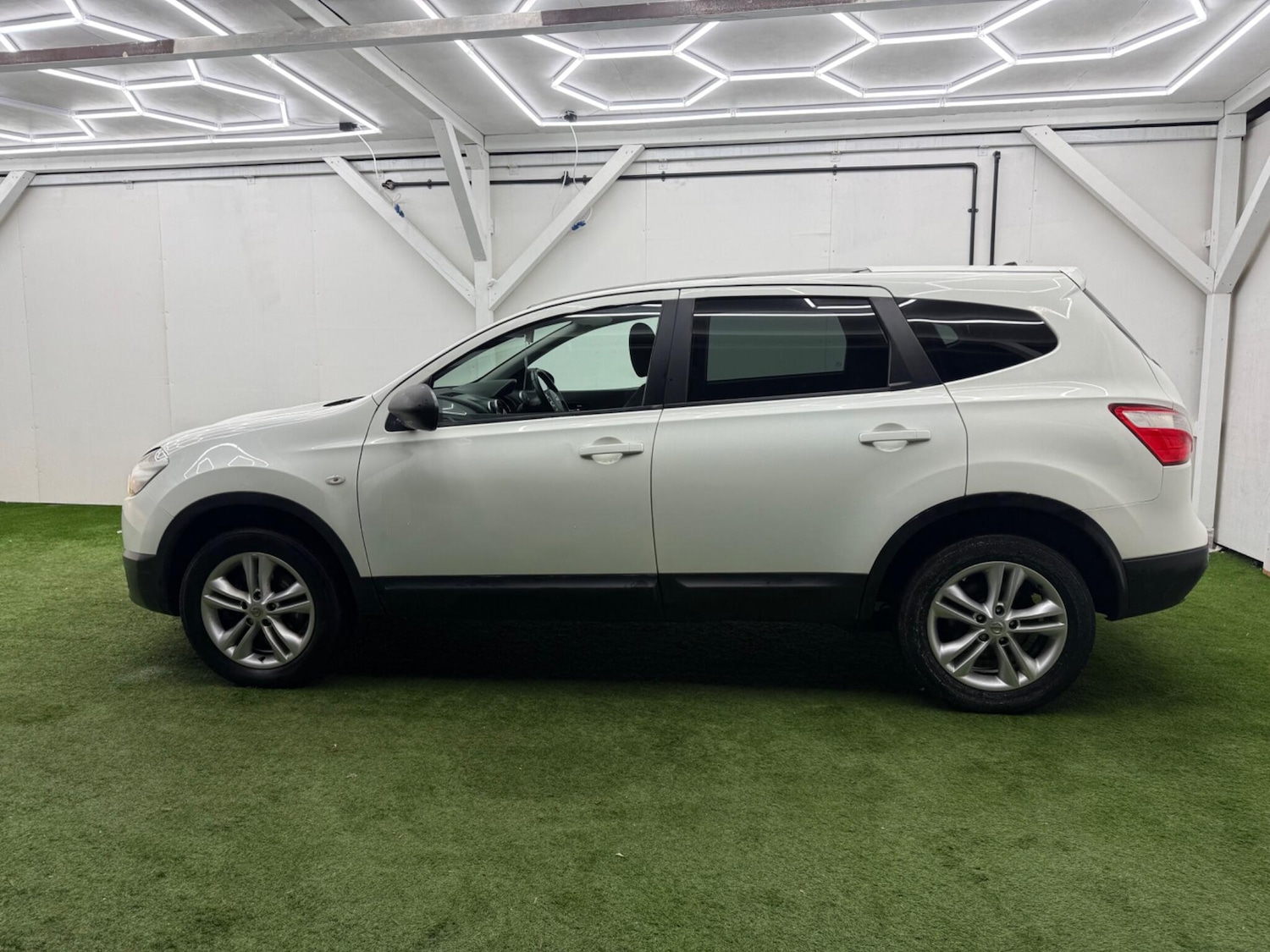 Used Nissan Qashqai+2 2012 for sale - 77120276: Photo 10