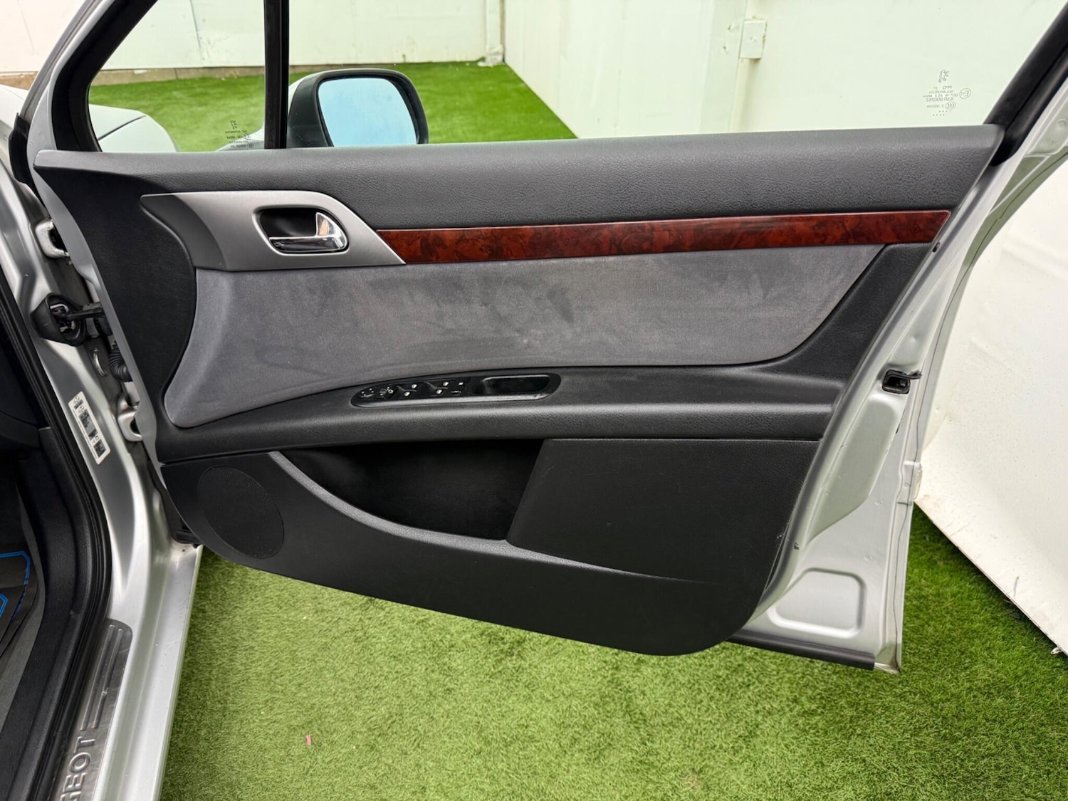 Used Peugeot 407 2009 for sale - 77537706: Photo 18