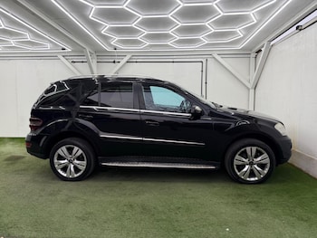 Used Mercedes-Benz M Class 2008 for sale - 77978016: Photo