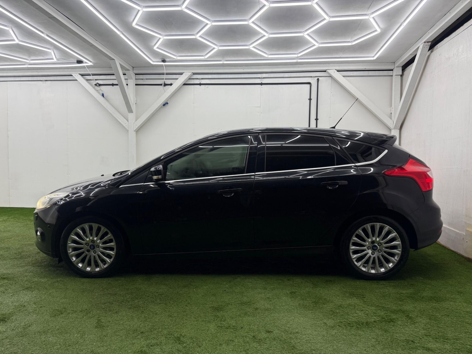 Used Ford Focus 2012 for sale - 77291206: Photo 10