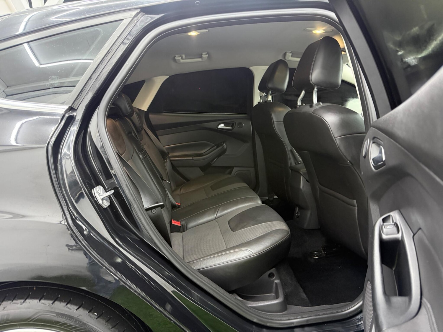 Used Ford Focus 2012 for sale - 77291206: Photo 17