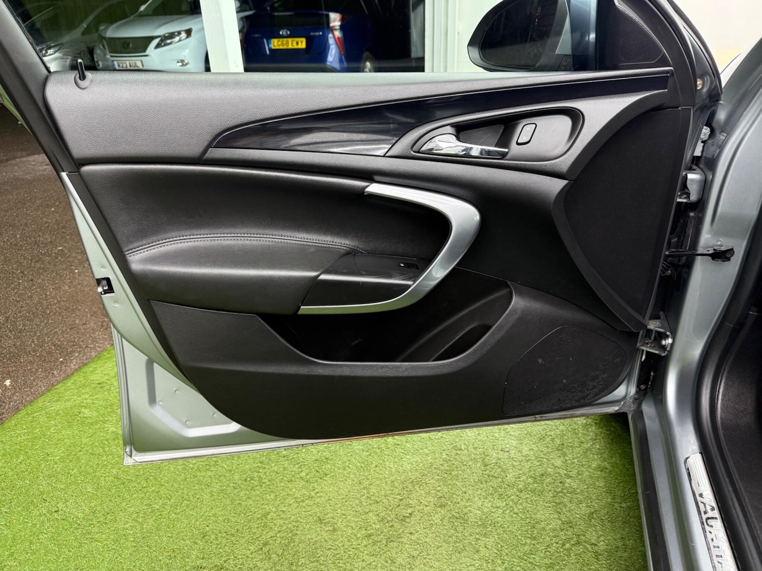 Used Vauxhall Insignia 2014 for sale - 77305738: Photo 27