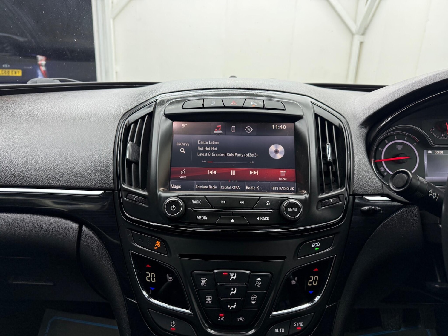 Used Vauxhall Insignia 2014 for sale - 77305738: Photo 29