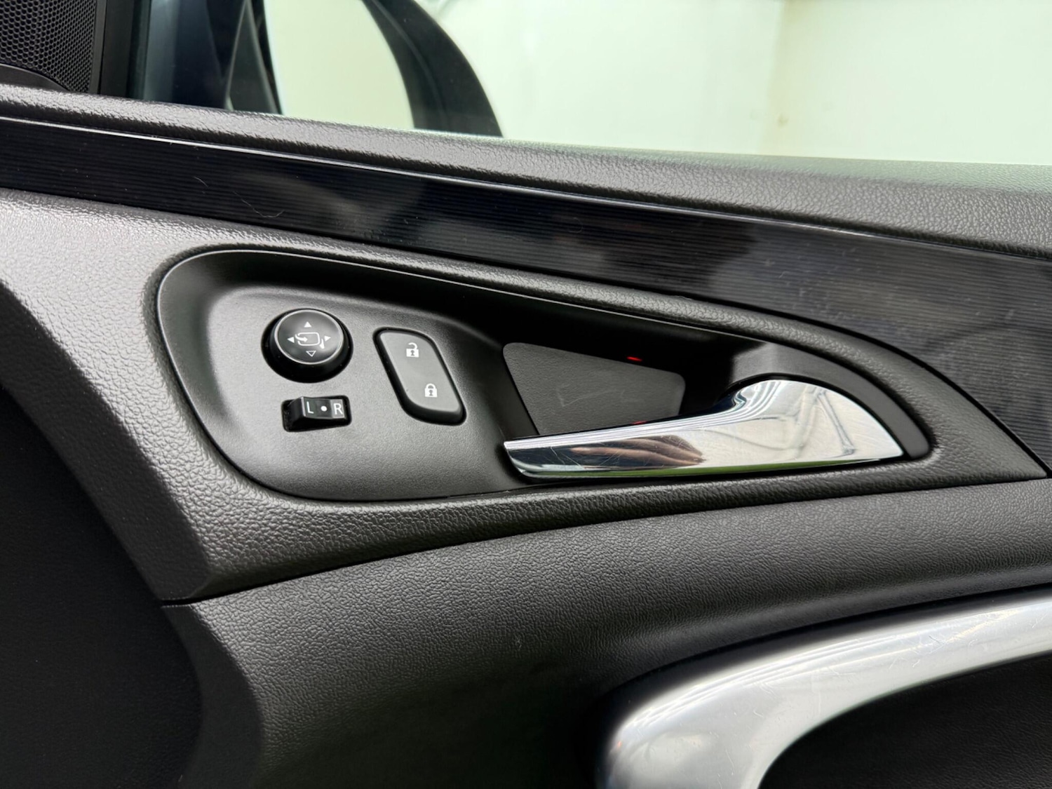 Used Vauxhall Insignia 2014 for sale - 77305738: Photo 42