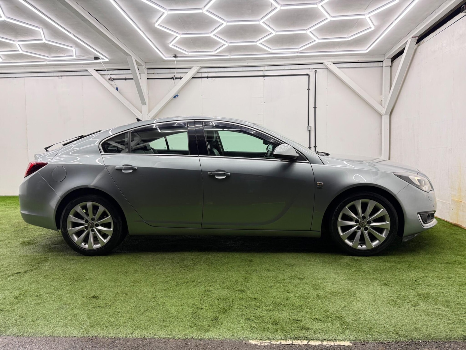 Used Vauxhall Insignia 2014 for sale - 77305738: Photo 5