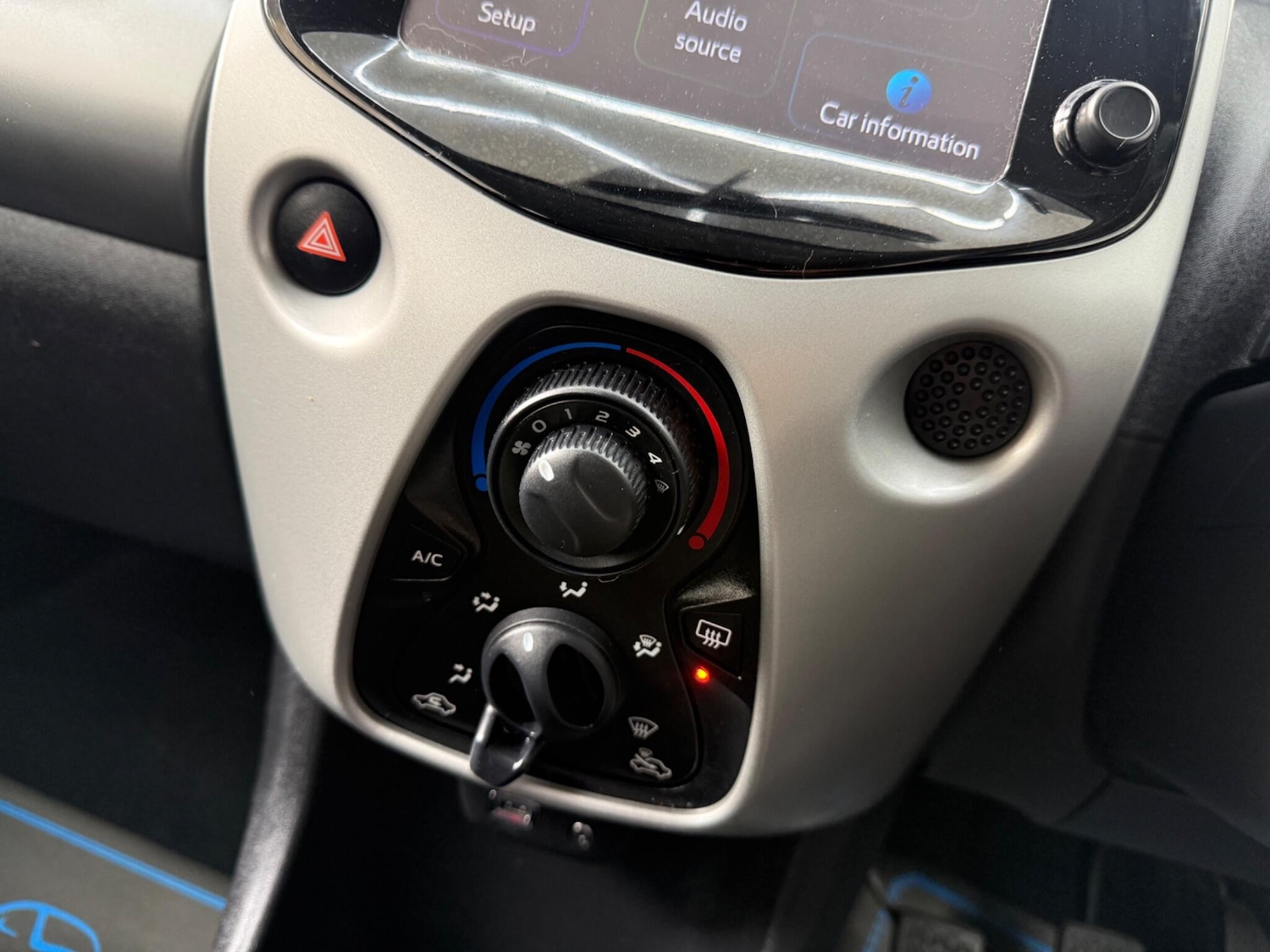 Used Peugeot 108 2014 for sale - 77882843: Photo 47