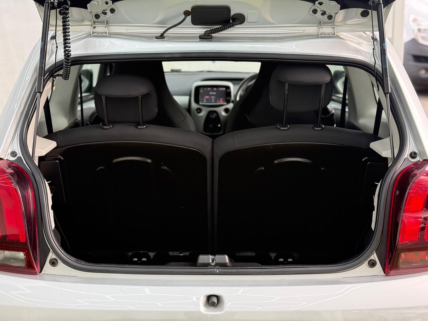 Used Peugeot 108 2014 for sale - 77882843: Photo 8