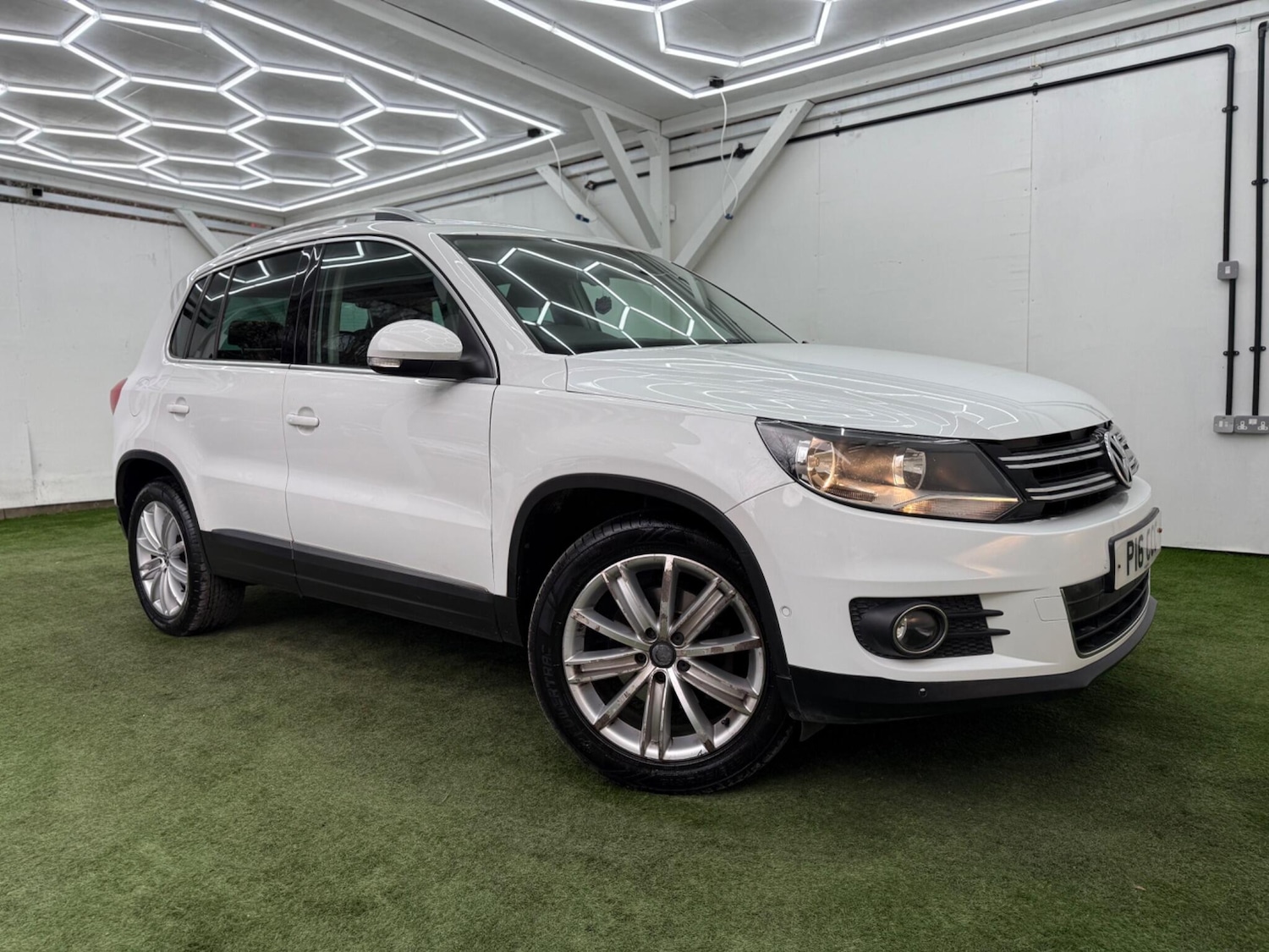Used Volkswagen Tiguan for sale - 77684194: Photo 4