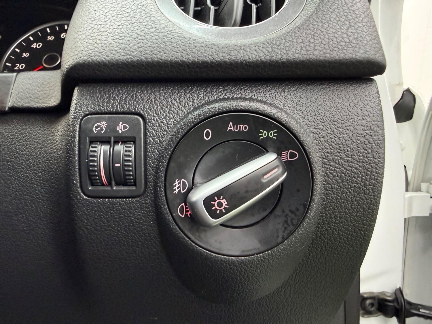 Used Volkswagen Tiguan for sale - 77684194: Photo 41