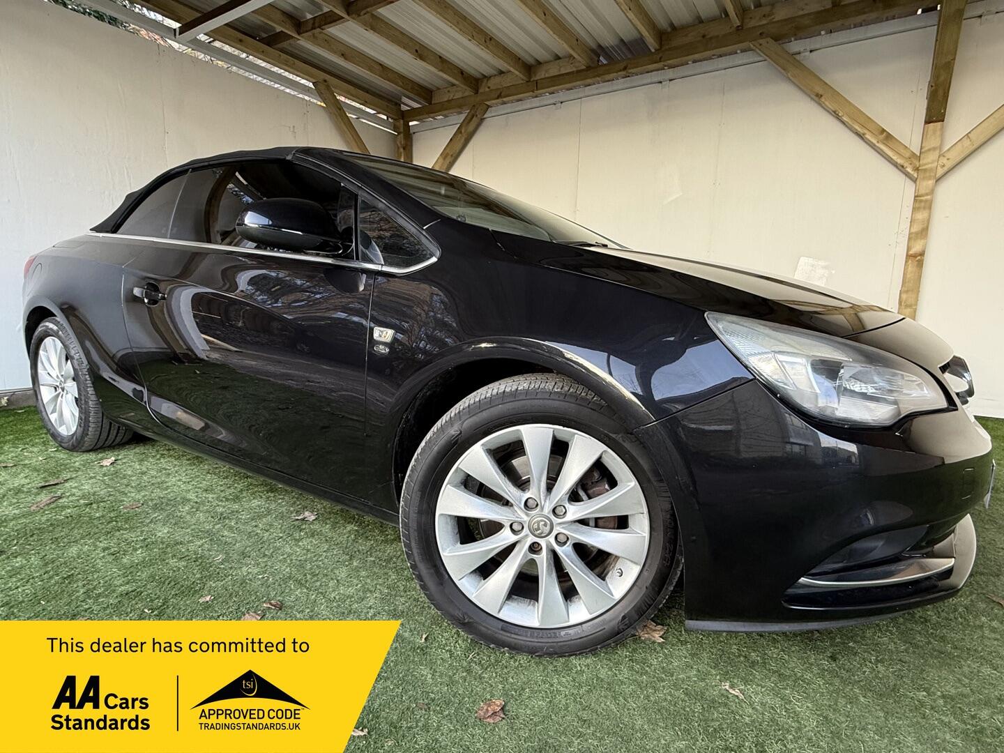 Used Vauxhall Cascada 2015 for sale - 76689792: Photo 1
