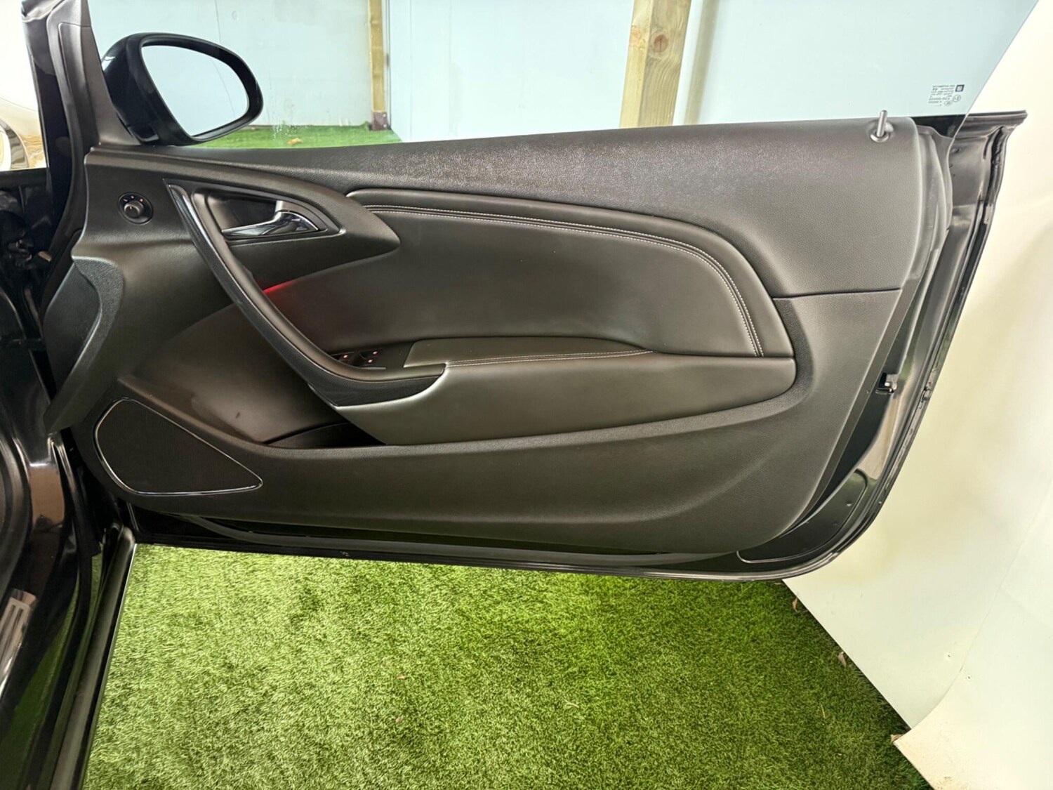 Used Vauxhall Cascada 2015 for sale - 76689792: Photo 22