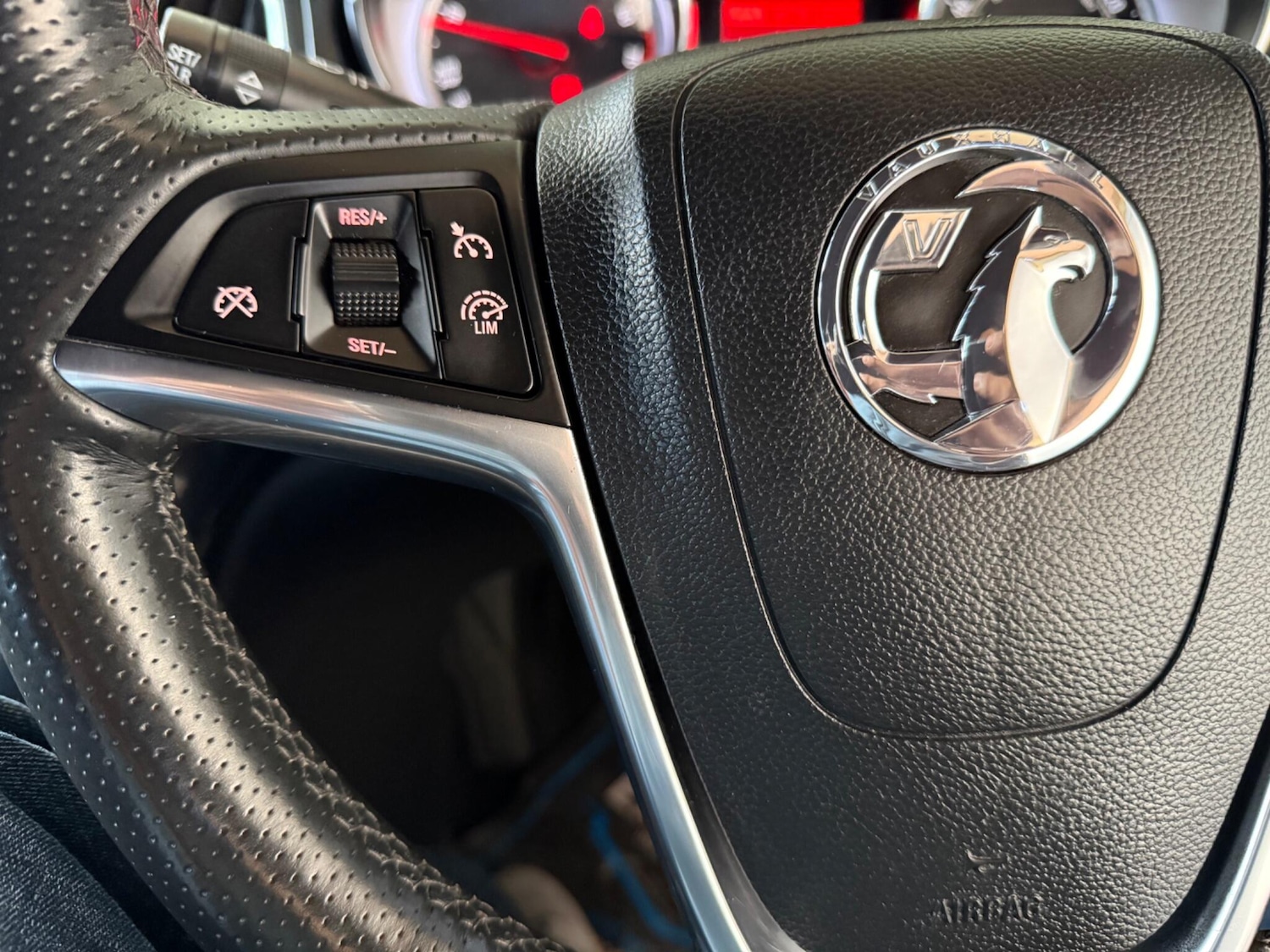 Used Vauxhall Cascada 2015 for sale - 76689792: Photo 34