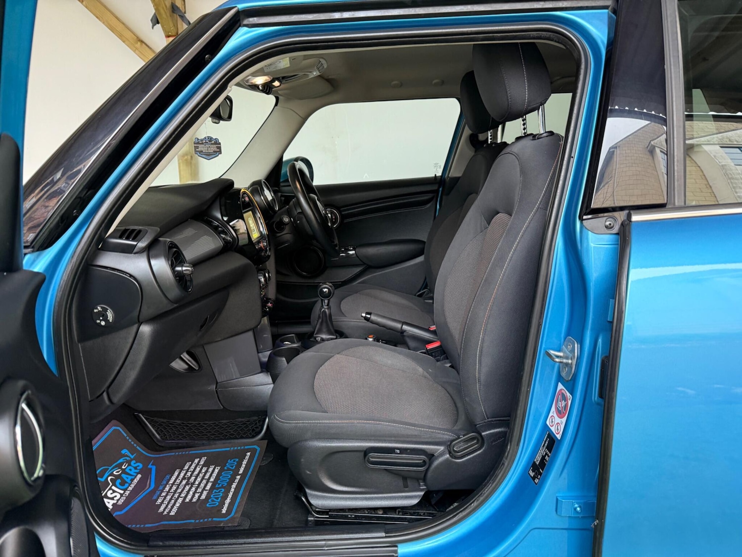 Used MINI Hatch 2015 for sale - 76596959: Photo 24