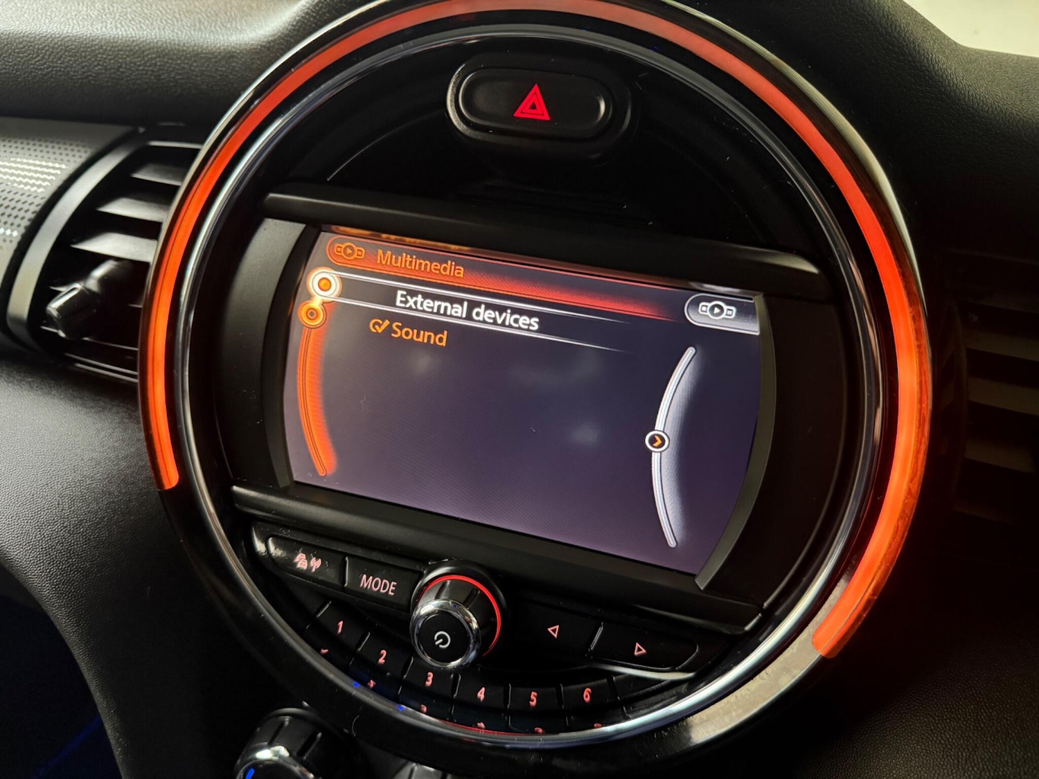 Used MINI Hatch 2015 for sale - 76596959: Photo 44