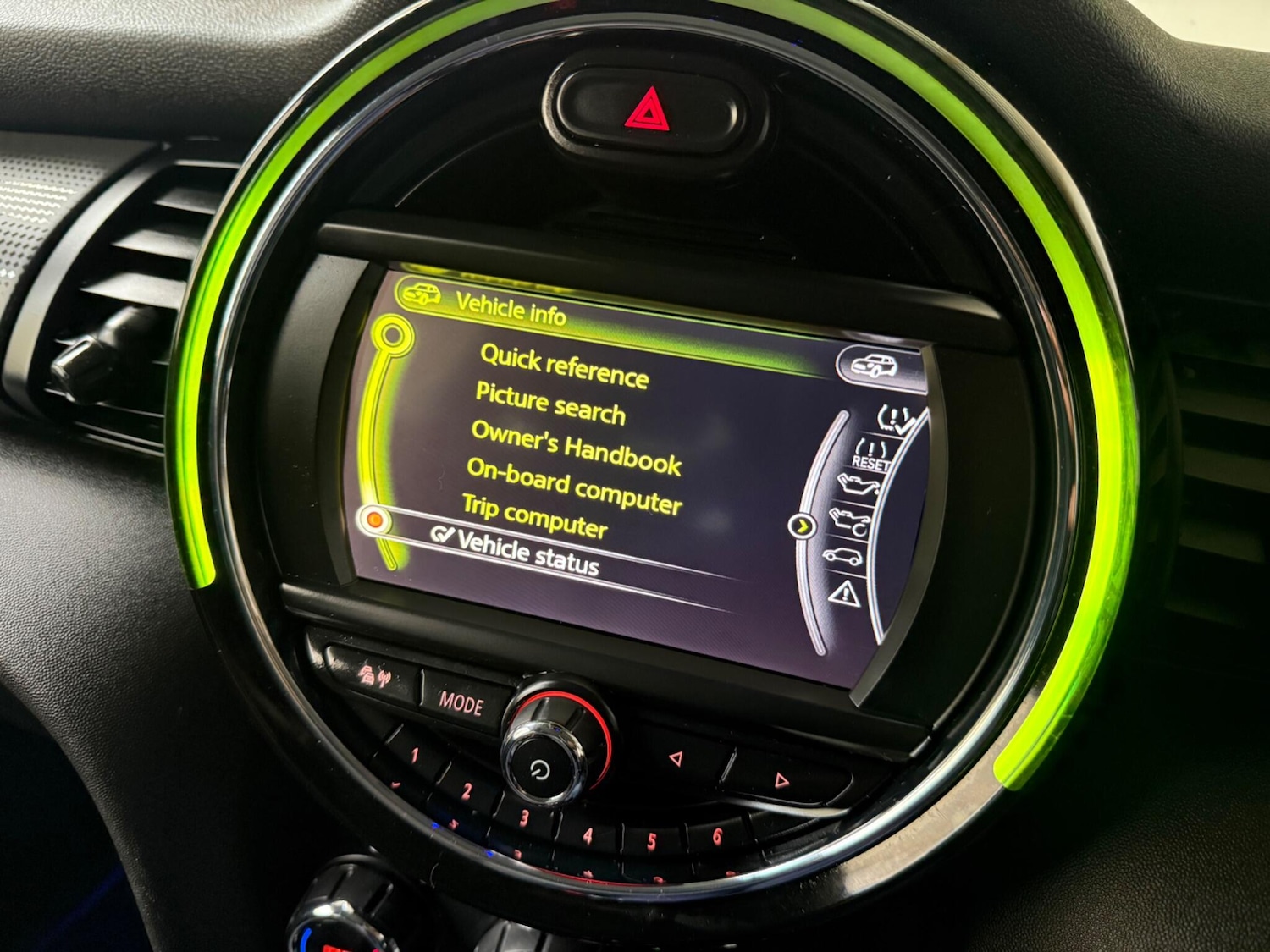 Used MINI Hatch 2015 for sale - 76596959: Photo 48