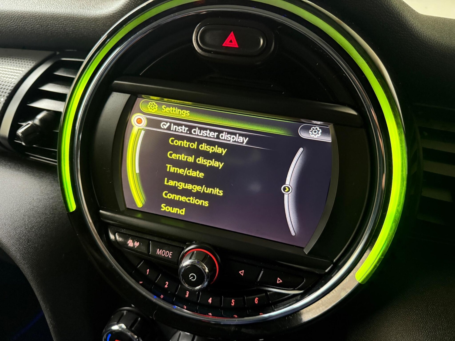 Used MINI Hatch 2015 for sale - 76596959: Photo 49