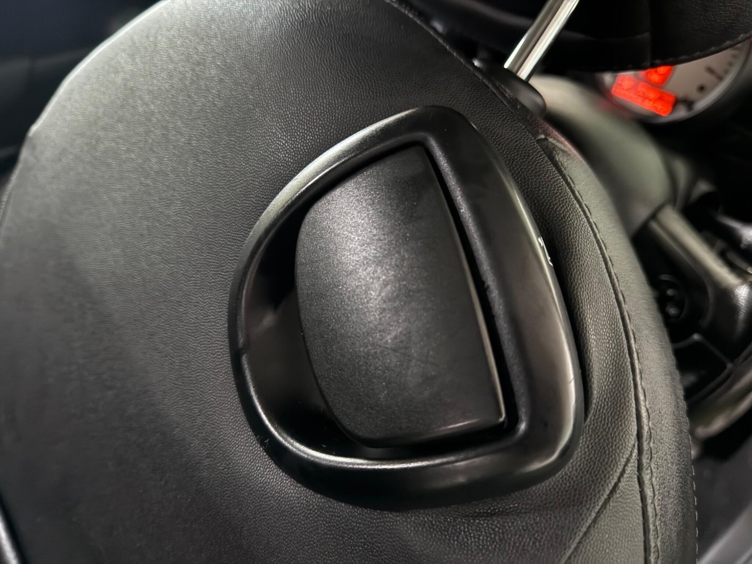 Used MINI Hatch 2011 for sale - 76752765: Photo 17