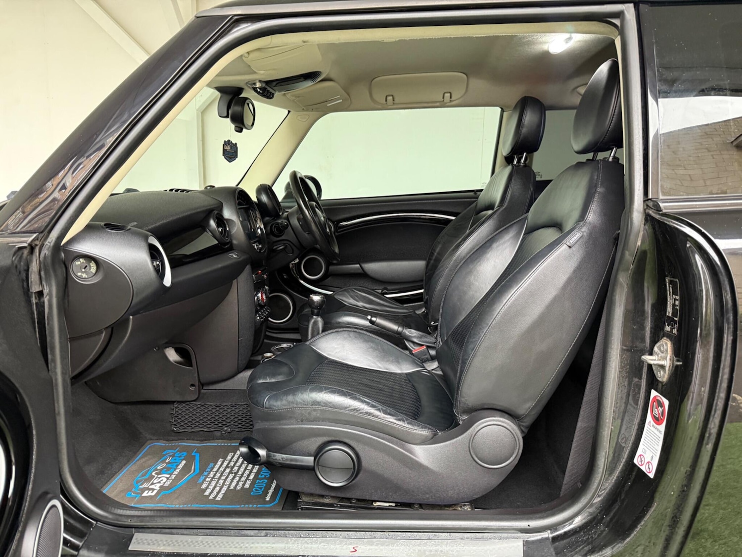 Used MINI Hatch 2011 for sale - 76752765: Photo 20